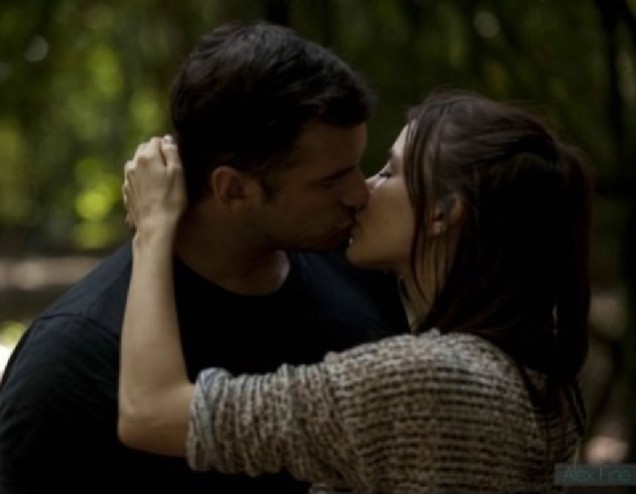 Kacey Barnfield and Cristian Solimeno kissing